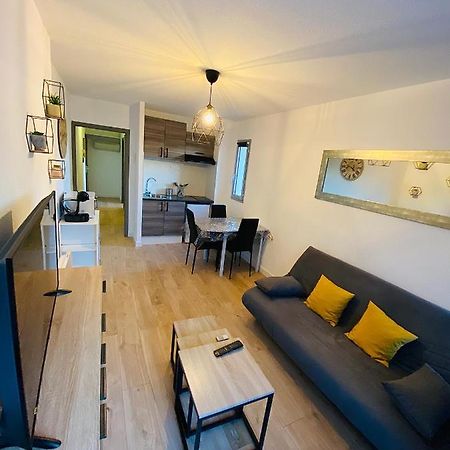 Appartement Au Port De Saint Cyprien Saint-Cyprien (Pyrenees-Orientales) Exterior photo
